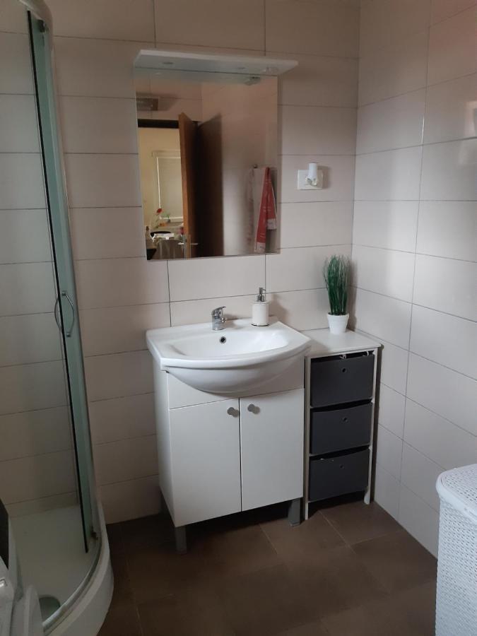 LAVE II cozy house Villa Ližnjan Eksteriør billede