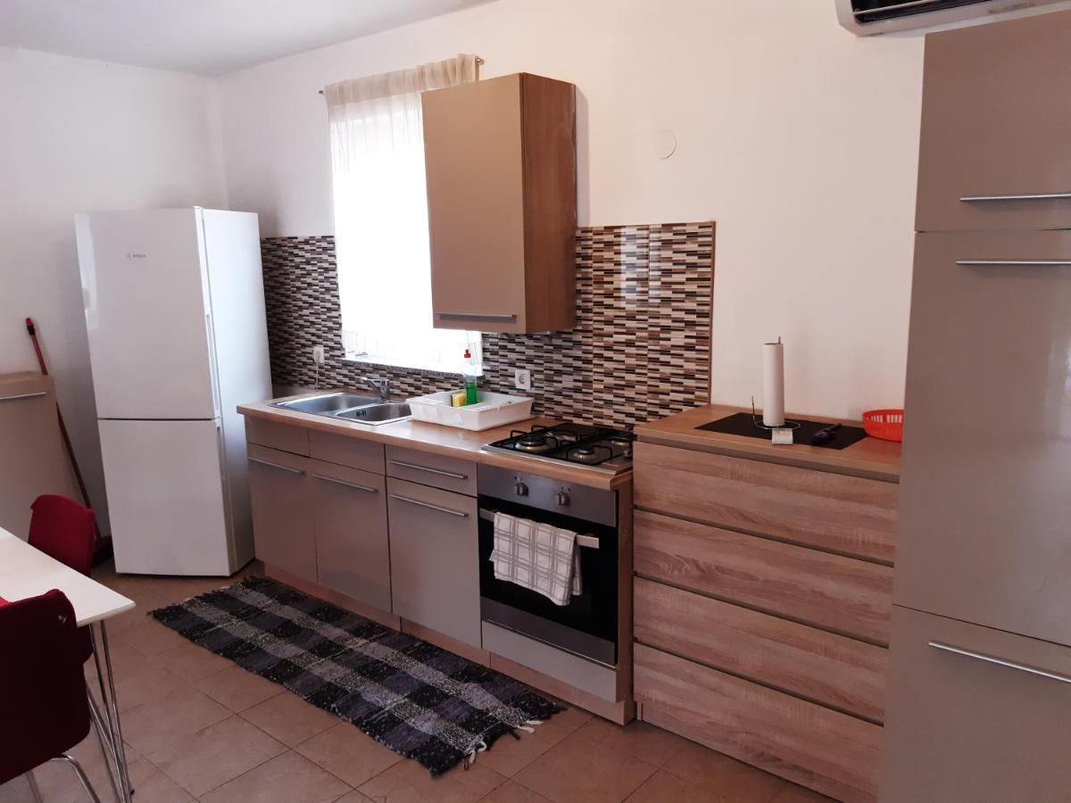 LAVE II cozy house Villa Ližnjan Eksteriør billede