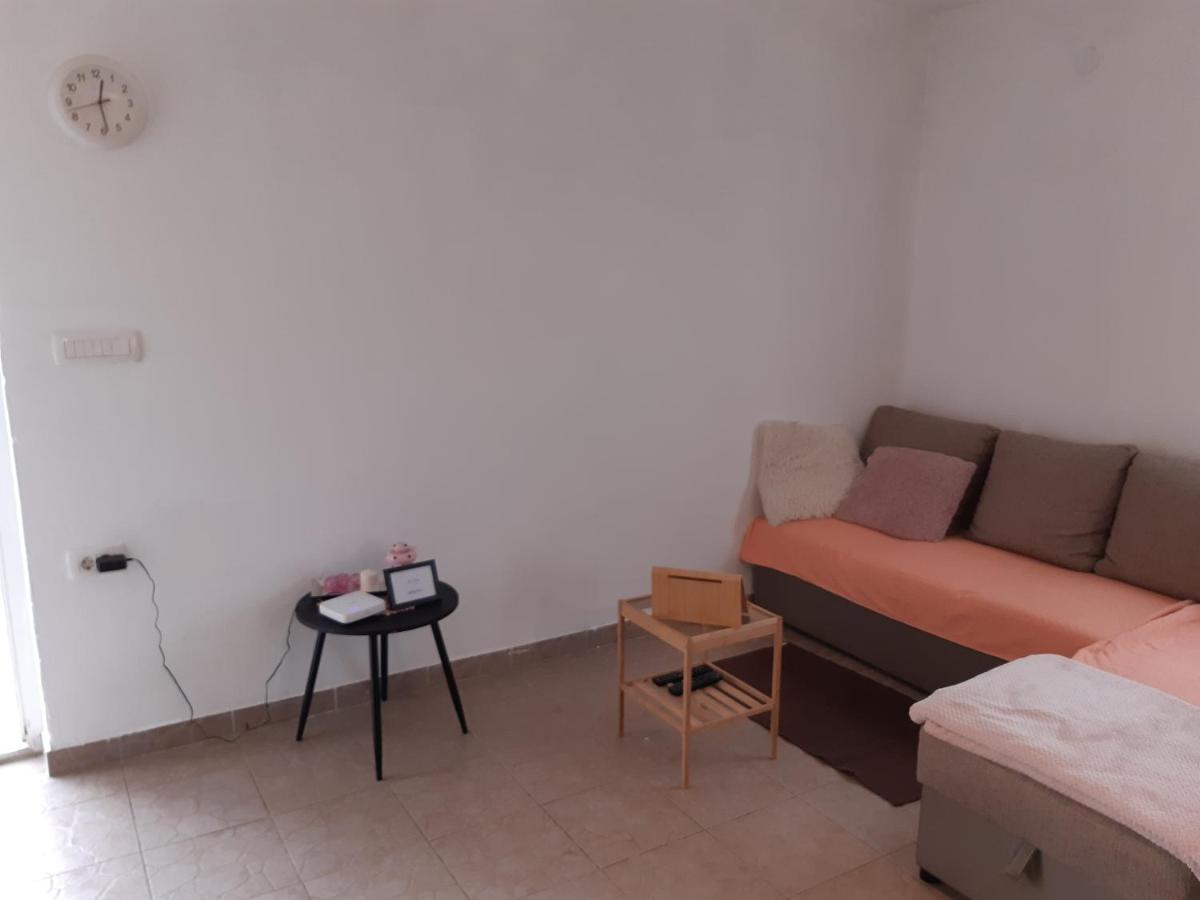 LAVE II cozy house Villa Ližnjan Eksteriør billede